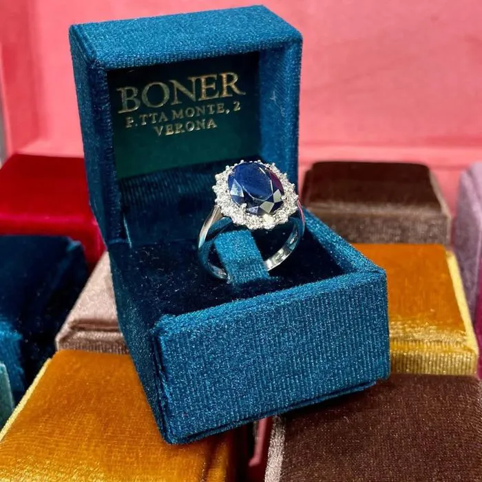 Anello argento con pietra blu